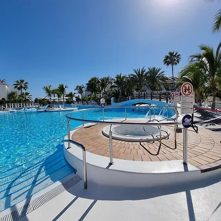 Beachfront No 3 With Fantastic Sea-view, Heated Pool, Close To The Sea بلايا ذي لاس أميريكاس