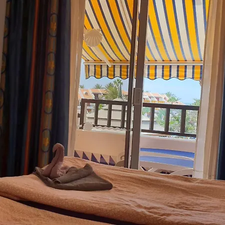 شقة Beachfront No 3 With Fantastic Sea-view, Heated Pool, Close To The Sea *