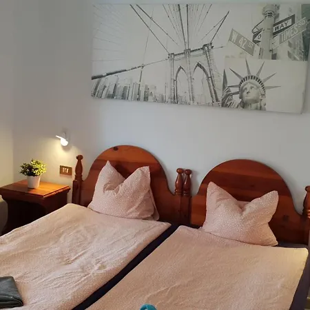 شقة Beachfront No 3 With Fantastic Sea-view, Heated Pool, Close To The Sea *