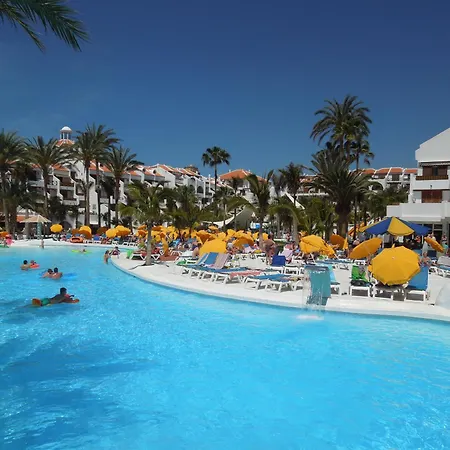 شقة Beachfront No 3 With Fantastic Sea-view, Heated Pool, Close To The Sea